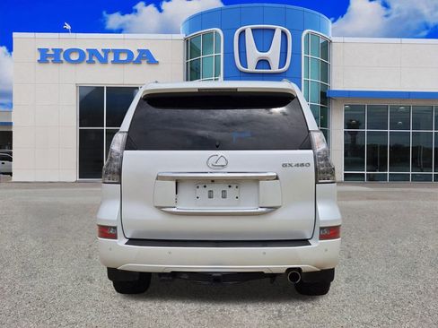 Used 2016 Lexus GX 460 image 4