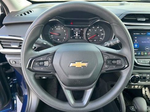 Certified 2023 Chevrolet TrailBlazer LT w/ Convenience Package FWD image 16