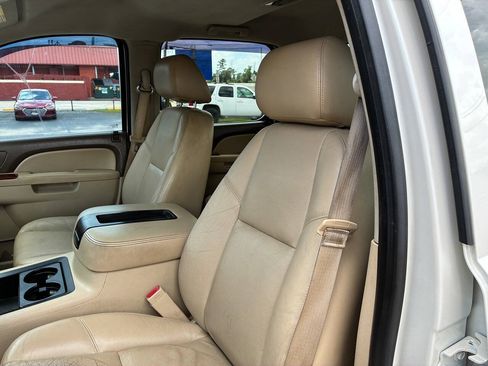 Used 2013 Chevrolet Silverado 1500 LTZ w/ LTZ White Diamond Edition AWD/4WD image 16