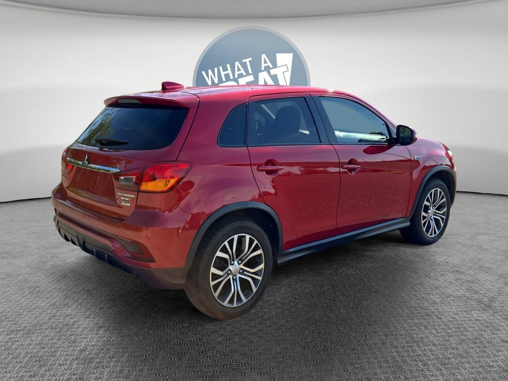 Used 2018 Mitsubishi Outlander Sport SE AWD/4WD image 3