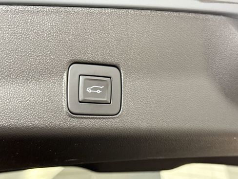 Used 2022 Chevrolet TrailBlazer ACTIV w/ Sun and Liftgate Package image 13