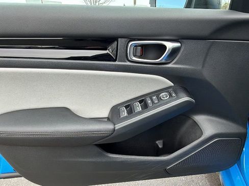 Used 2025 Honda Civic Sport Touring image 18