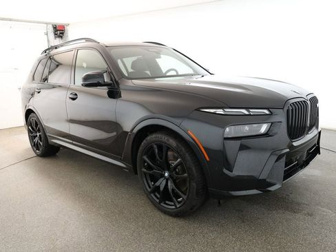 Used 2024 BMW X7 M60i w/ Executive Package image 3