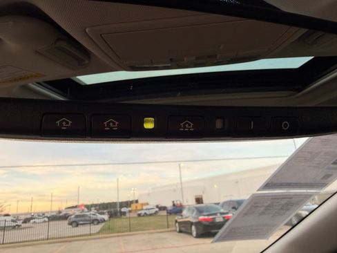 Used 2011 MAZDA CX-9 Grand Touring w/ Moonroof & Bose Audio Pkg image 22