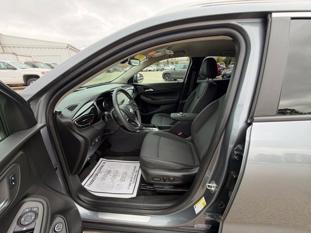 Used 2022 Buick Encore GX Select AWD/4WD image 10