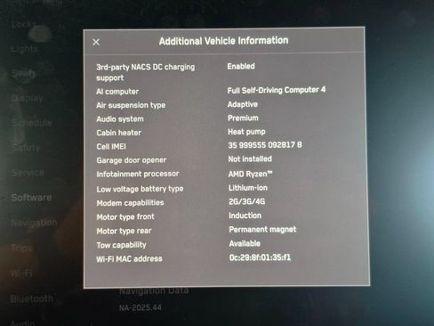 Used 2024 Tesla Cybertruck AWD Crew Cab image 38