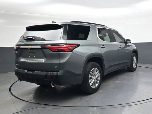Used 2022 Chevrolet Traverse LT image 4