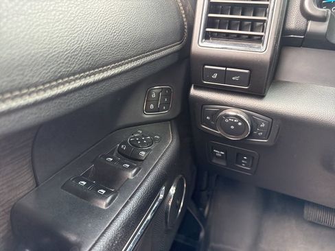 Used 2020 Ford Expedition Max Limited AWD/4WD image 17