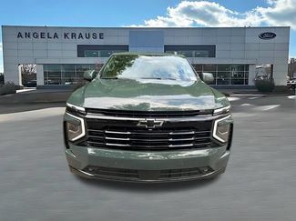 Used 2025 Chevrolet Suburban RST w/ RST Capability Package AWD/4WD video 2