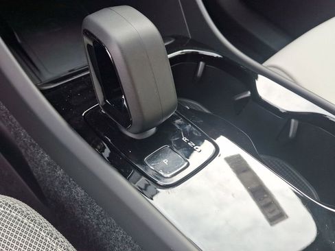 New 2026 Volvo EX40 Plus w/ Climate Package image 15