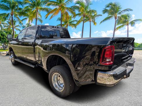 New 2026 RAM 3500 Tradesman AWD/4WD image 4