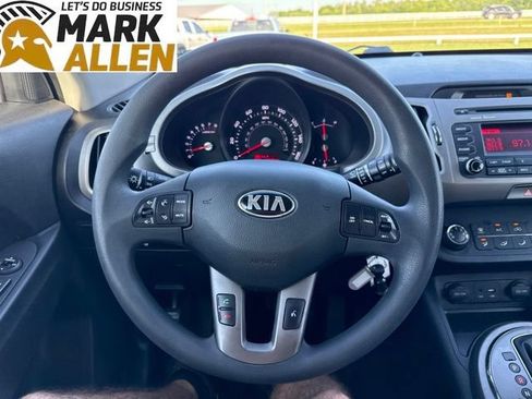 Used 2016 Kia Sportage LX FWD image 11