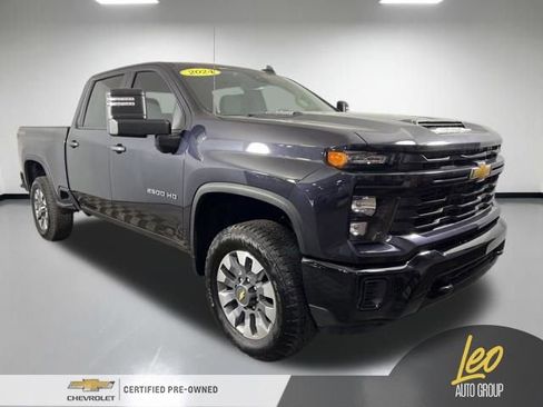 Used 2024 Chevrolet Silverado 2500 Custom w/ Custom Value Package AWD/4WD image 5