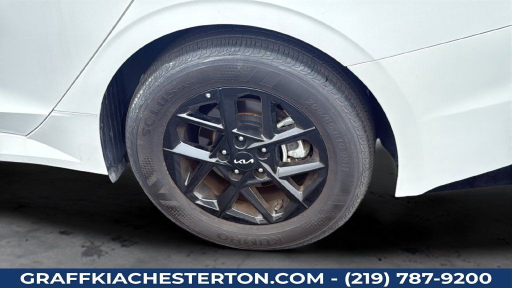 Used 2026 Kia K5 LXS FWD image 46