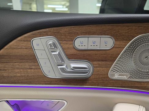 Used 2025 Mercedes-Benz GLS 450 4MATIC image 26