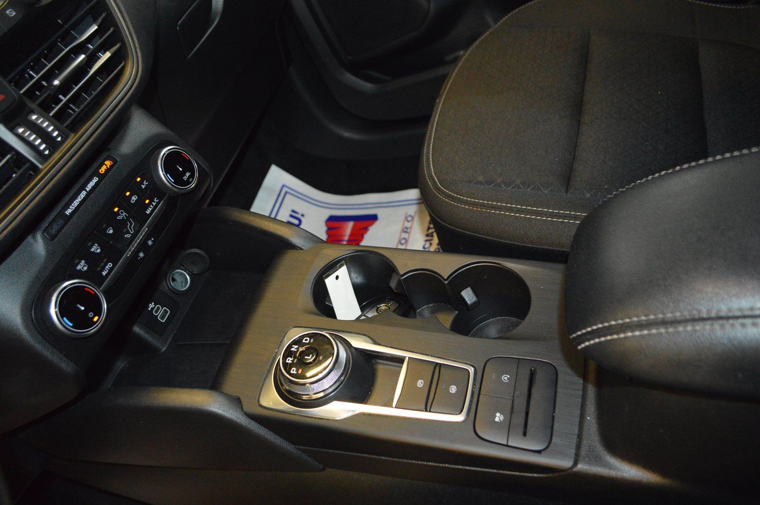 Used 2025 Ford Escape Active AWD/4WD image 20