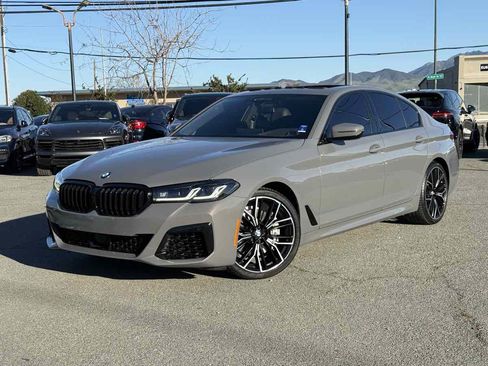 Used 2022 BMW 540i 540i w/ M Sport Package image 3