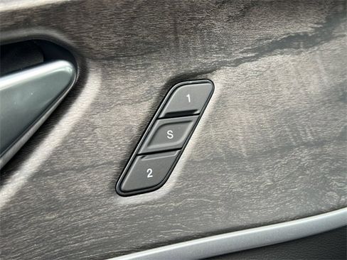 New 2025 Jeep Grand Cherokee Limited w/ Trailer Tow Package image 14