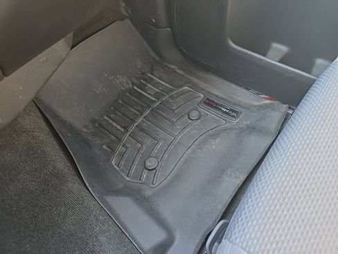 Used 2014 Chevrolet Silverado 1500 LT w/ LT Convenience Package image 6