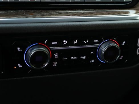 Used 2025 Chevrolet Silverado 1500 LT image 18