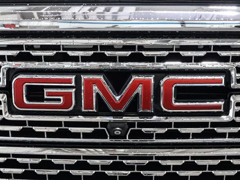 Used 2020 GMC Sierra 1500 Denali w/ Denali Ultimate Package image 15