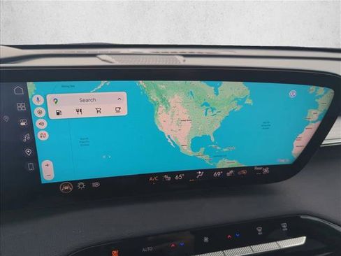 Used 2025 Buick Enclave Preferred FWD image 13