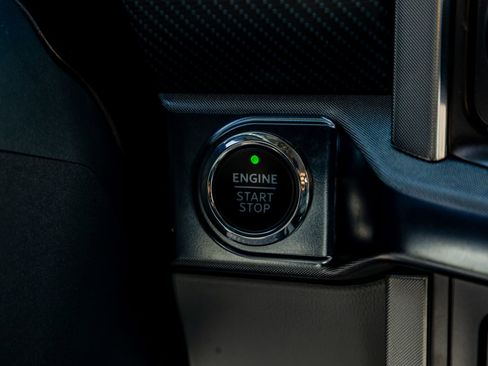 Used 2023 Ford F150 Limited image 23