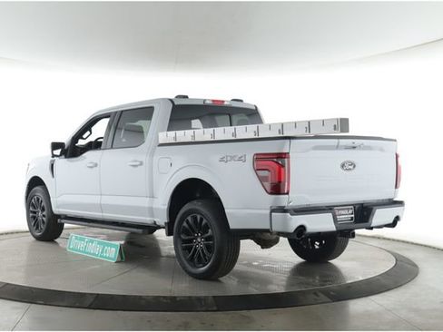 Used 2025 Ford F150 Lariat AWD/4WD image 8
