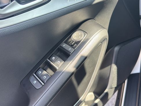 Certified 2025 Kia Soul S FWD image 22