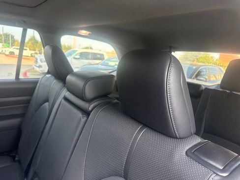 Used 2024 Toyota Grand Highlander FWD image 8