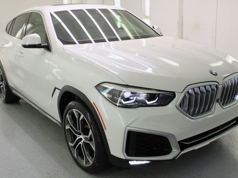Used 2020 BMW X6 sDrive40i w/ Premium Package RWD image 12