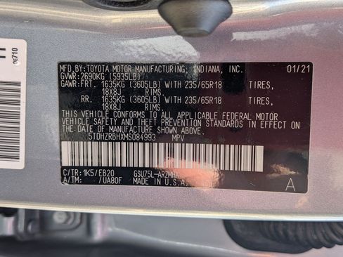 Used 2021 Toyota Highlander XLE AWD/4WD image 40