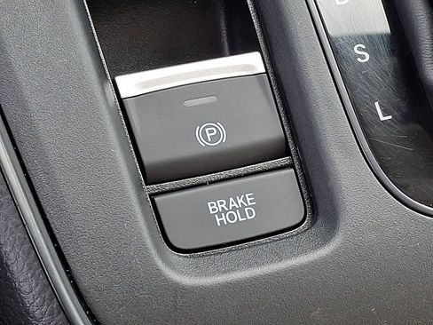 Used 2023 Honda CR-V LX image 26