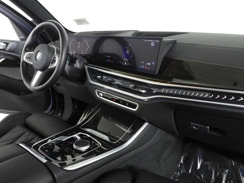 Used 2024 BMW X5 sDrive40i w/ M Sport Package RWD image 13