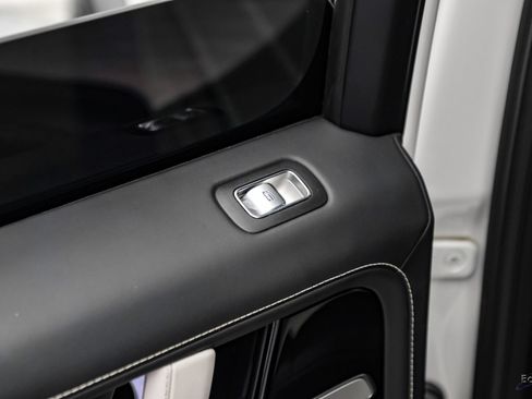 Used 2025 Mercedes-Benz G 550 image 91