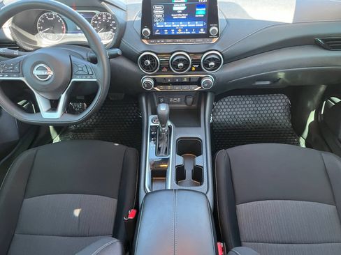 Used 2024 Nissan Sentra SV FWD image 14