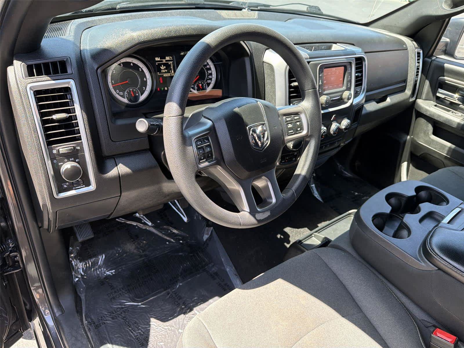 Used 2024 RAM 1500 Warlock AWD/4WD image 2
