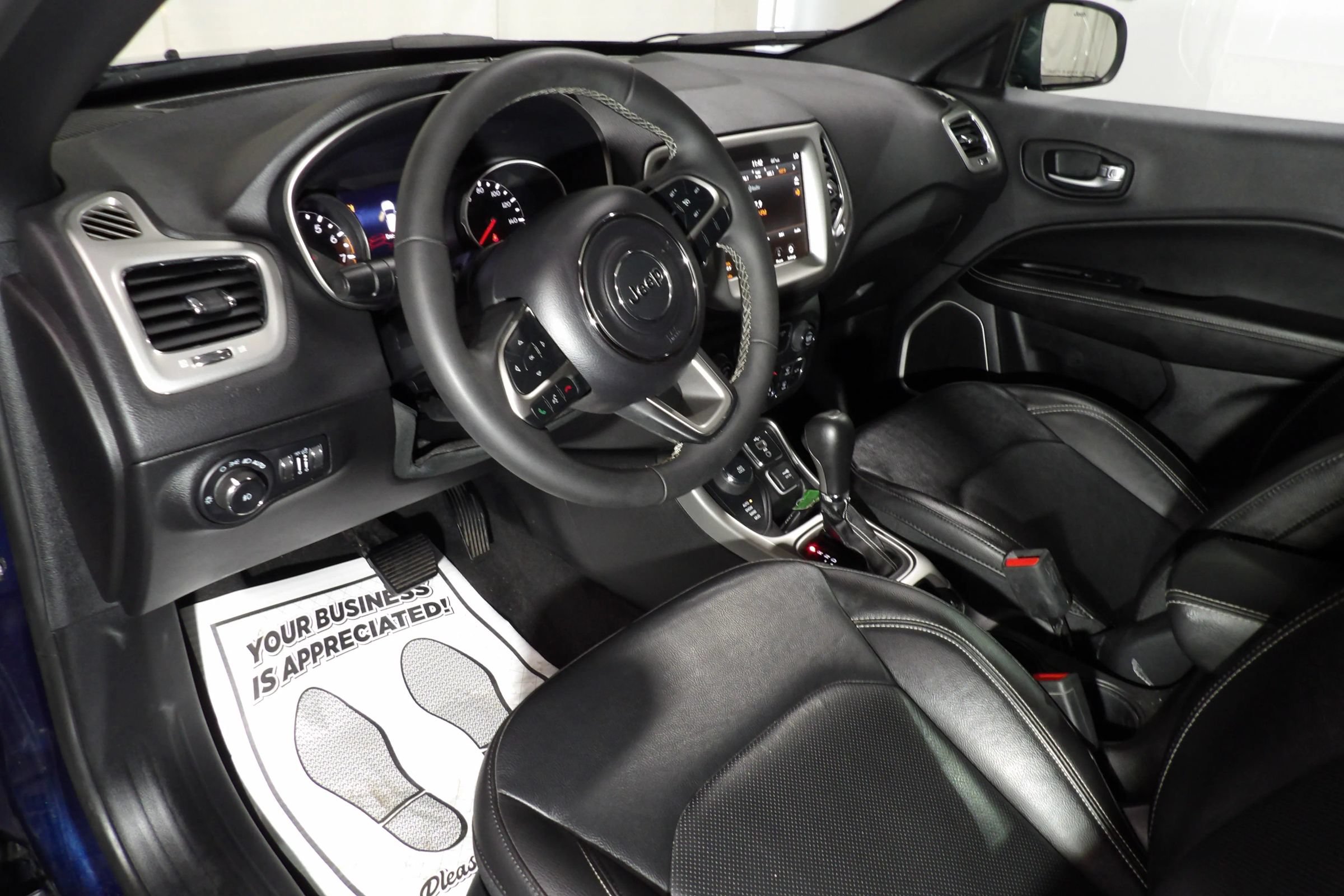 Used 2021 Jeep Compass Latitude AWD/4WD image 8