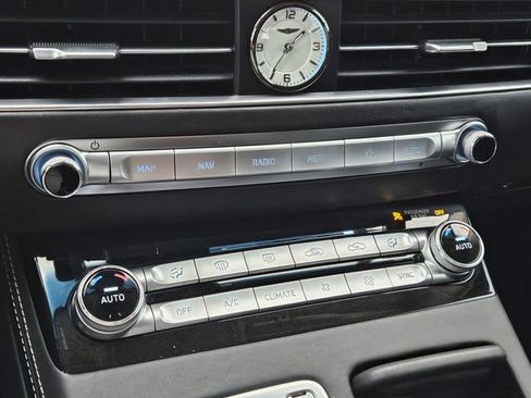 Used 2021 Genesis G90 5.0 Ultimate image 28