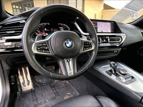 Used 2019 BMW Z4 sDrive30i w/ M Sport Package image 11