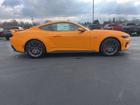 New 2026 Ford Mustang GT Premium w/ GT Performance Package RWD image 4