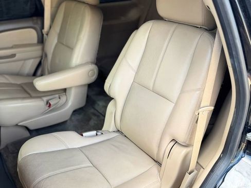Used 2012 GMC Yukon SLT w/ SLT-2 Equipment Package RWD image 17
