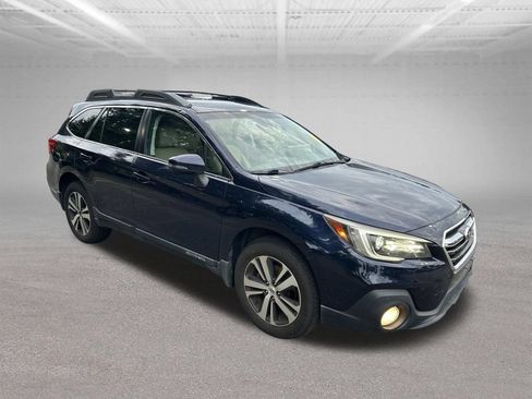 Used 2018 Subaru Outback 2.5i Limited AWD/4WD image 7