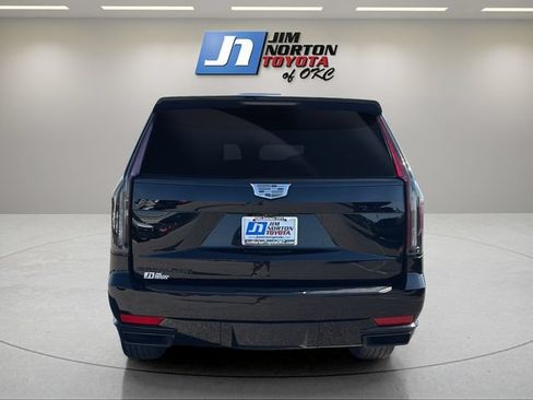 Used 2024 Cadillac Escalade Sport Platinum w/ LPO, ONYX Package AWD/4WD image 6