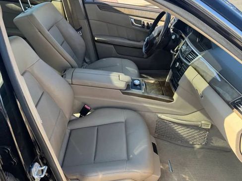 Used 2010 Mercedes-Benz E 350 4MATIC Sedan image 21