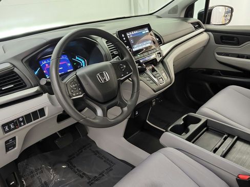 Used 2022 Honda Odyssey EX image 16