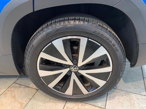 Used 2022 Volkswagen Taos SE image 12