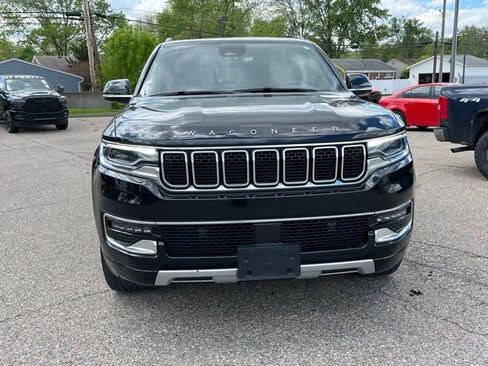 Used 2024 Jeep Wagoneer Series II AWD/4WD image 8
