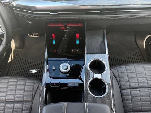 Certified 2025 Cadillac Escalade V AWD/4WD image 25