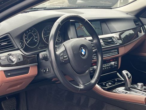Used 2011 BMW 550i Sedan RWD image 16